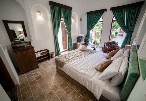 اتاق دو تخته دبل اقامتگاه سنتی هومان یزد
